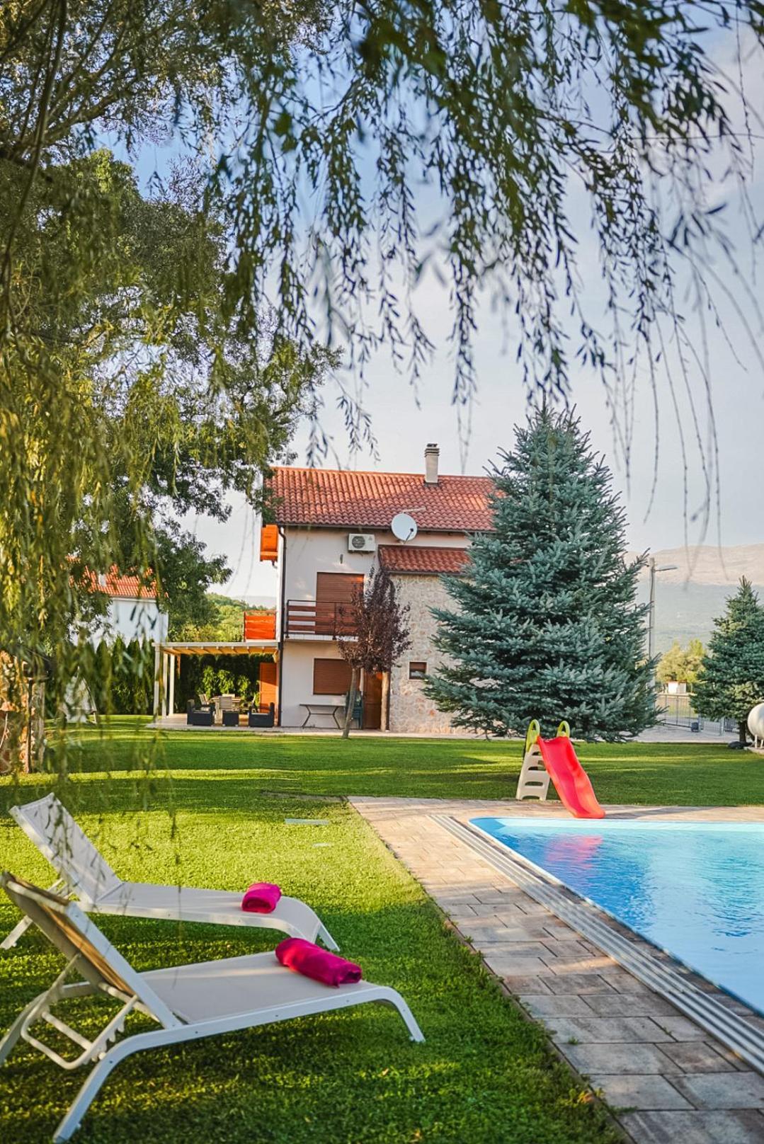 Villa Leko Dream House Cetina Exterior photo